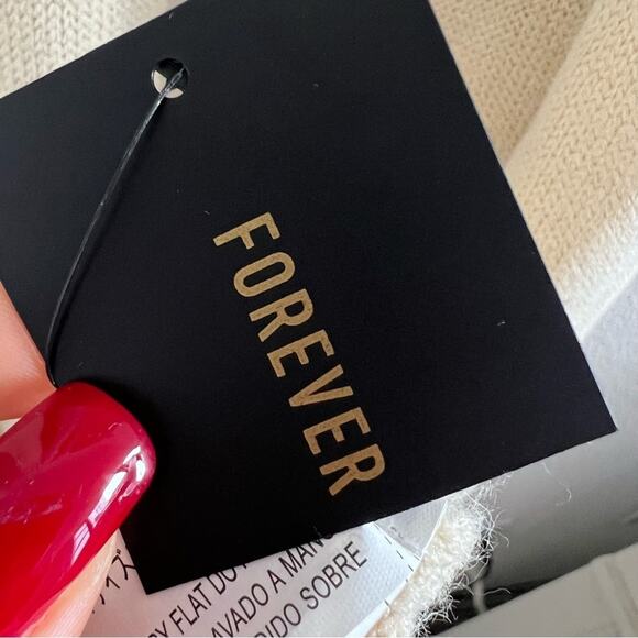 NWT Forever 21 Cream Soft Knit Blanket Style Scarf 17" X 98" - Picture 6 of 8